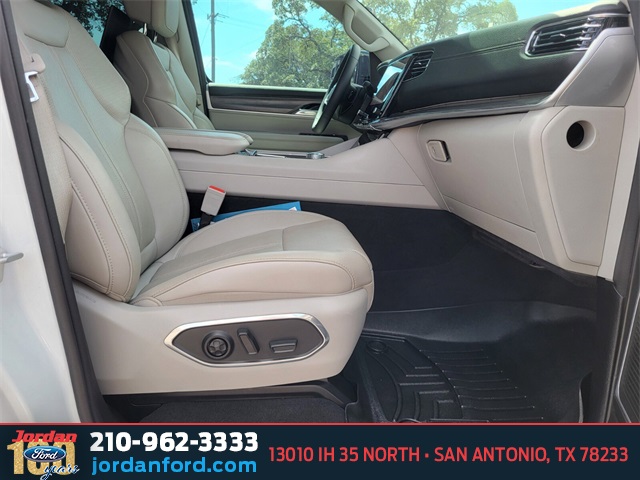 Used Car 2023 Jeep Wagoneer L  Series Iii For Sale Under $50,000 In San Antonio, Texas
