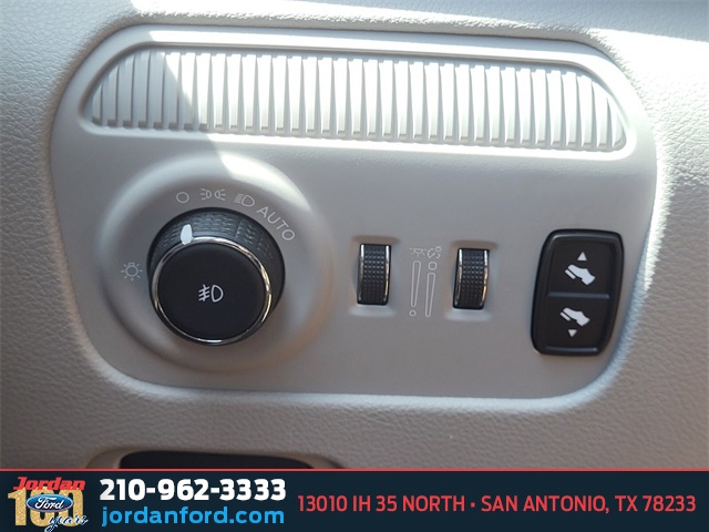 Used Car 2023 Jeep Wagoneer L  Series Iii For Sale Under $50,000 In San Antonio, Texas