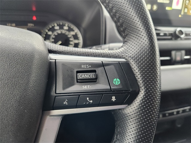 2025 Mitsubishi Outlander SE White at Baytown Hyundai