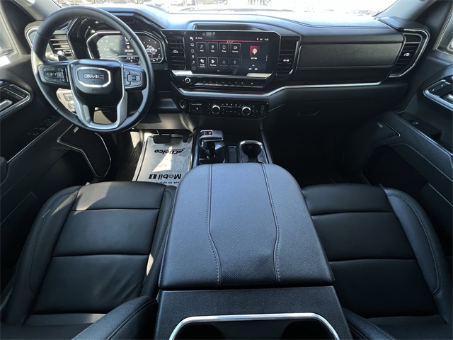 2025 GMC Sierra 1500 SLT - 7