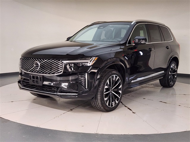 2025 Volvo XC90 B5 Plus