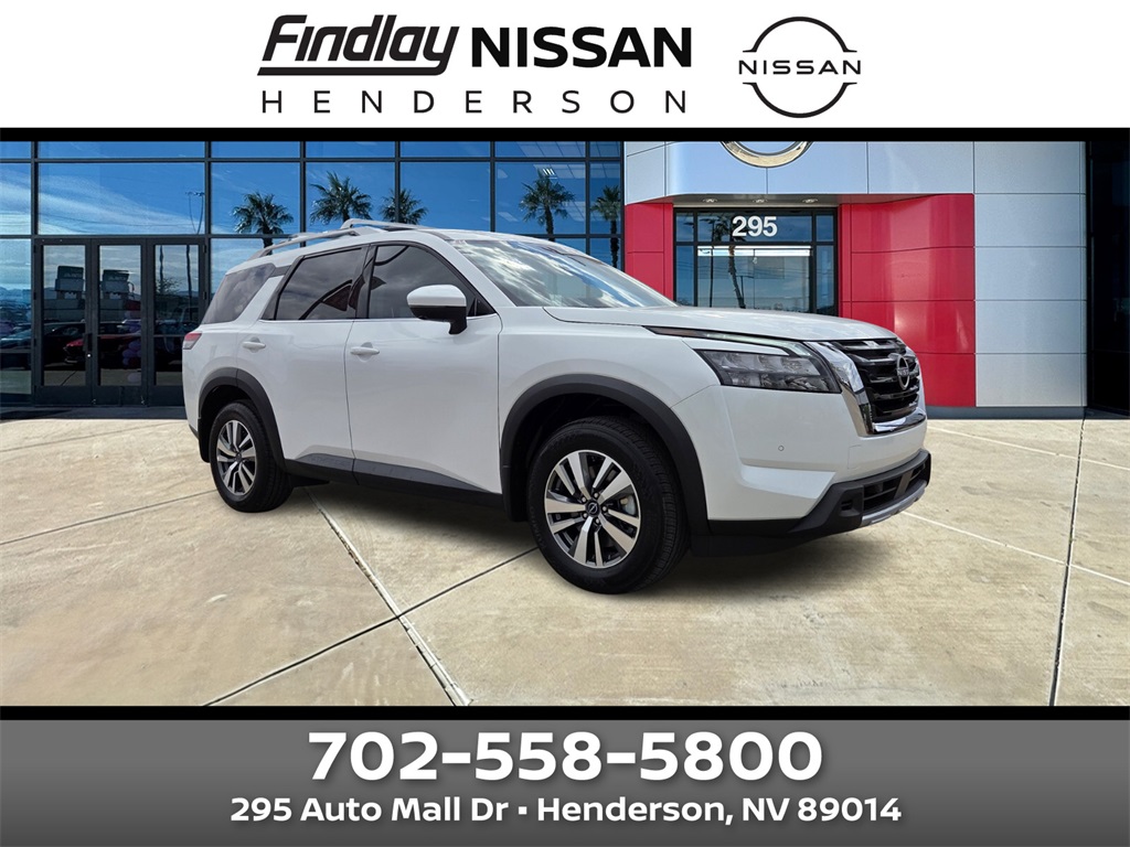 2025 Nissan Pathfinder SL