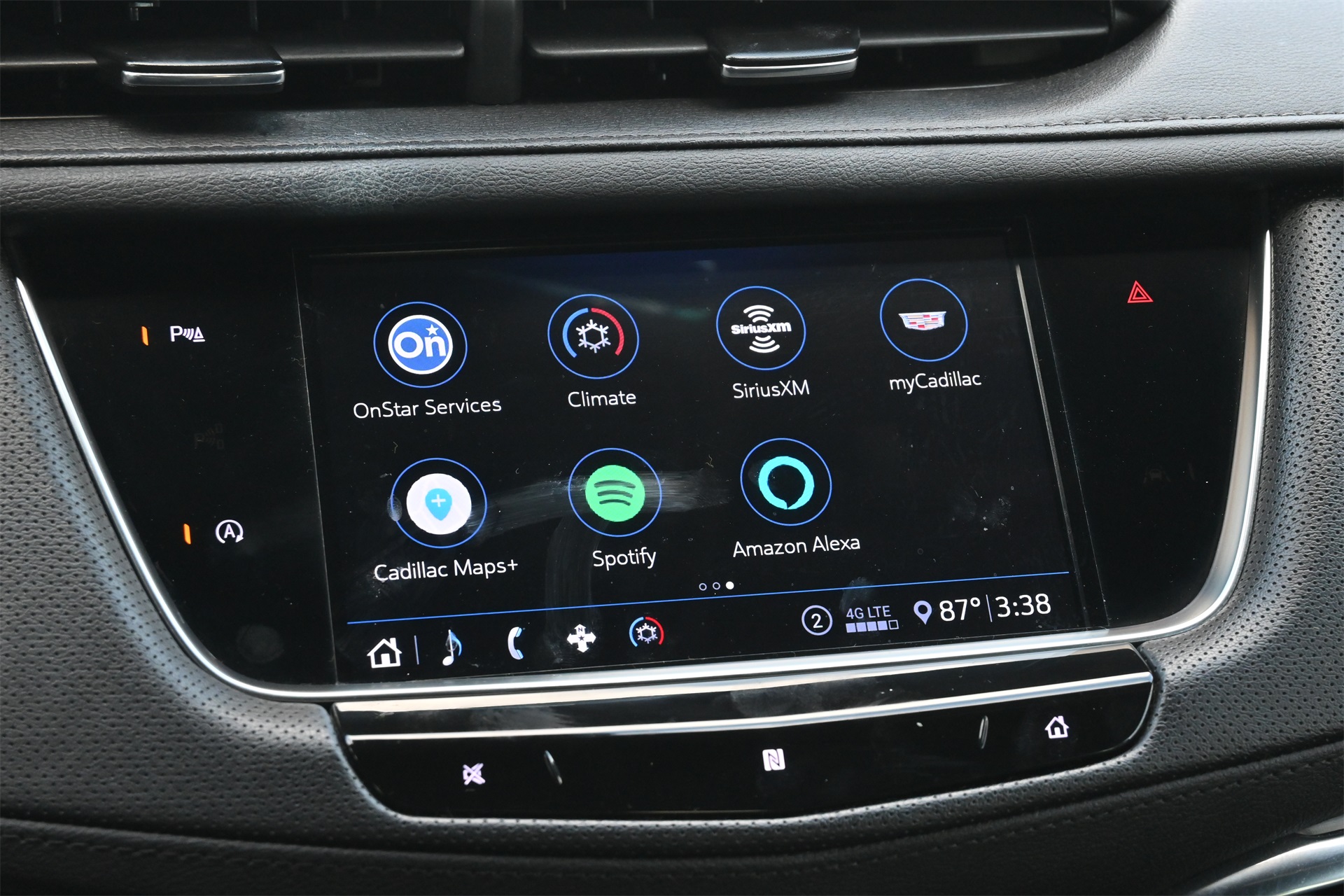 2020 Cadillac XT5 Luxury Red at Bayshore Chrysler Jeep Dodge Ram