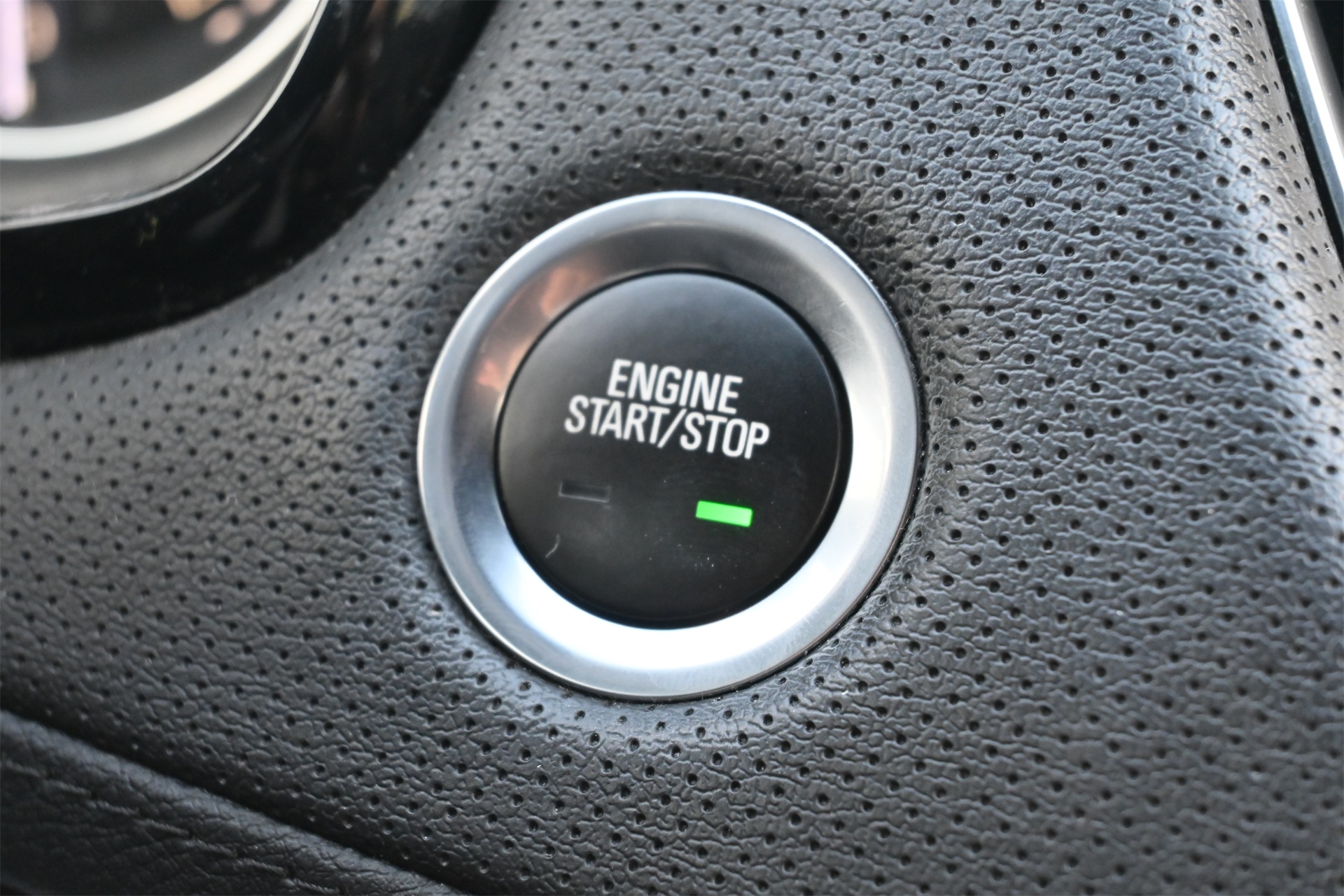 2020 Cadillac XT5 Luxury Red at Bayshore Chrysler Jeep Dodge Ram