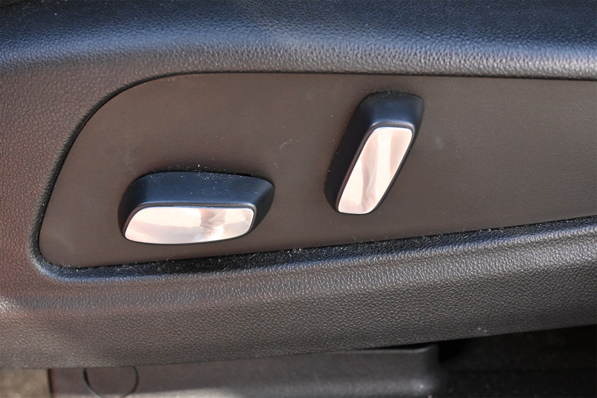 2020 Cadillac XT5 Luxury Red at Bayshore Chrysler Jeep Dodge Ram