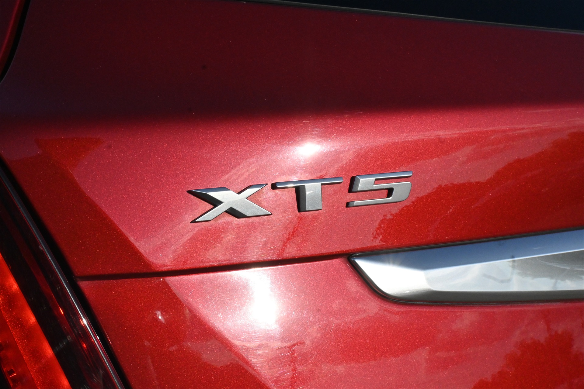 2020 Cadillac XT5 Luxury Red at Bayshore Chrysler Jeep Dodge Ram
