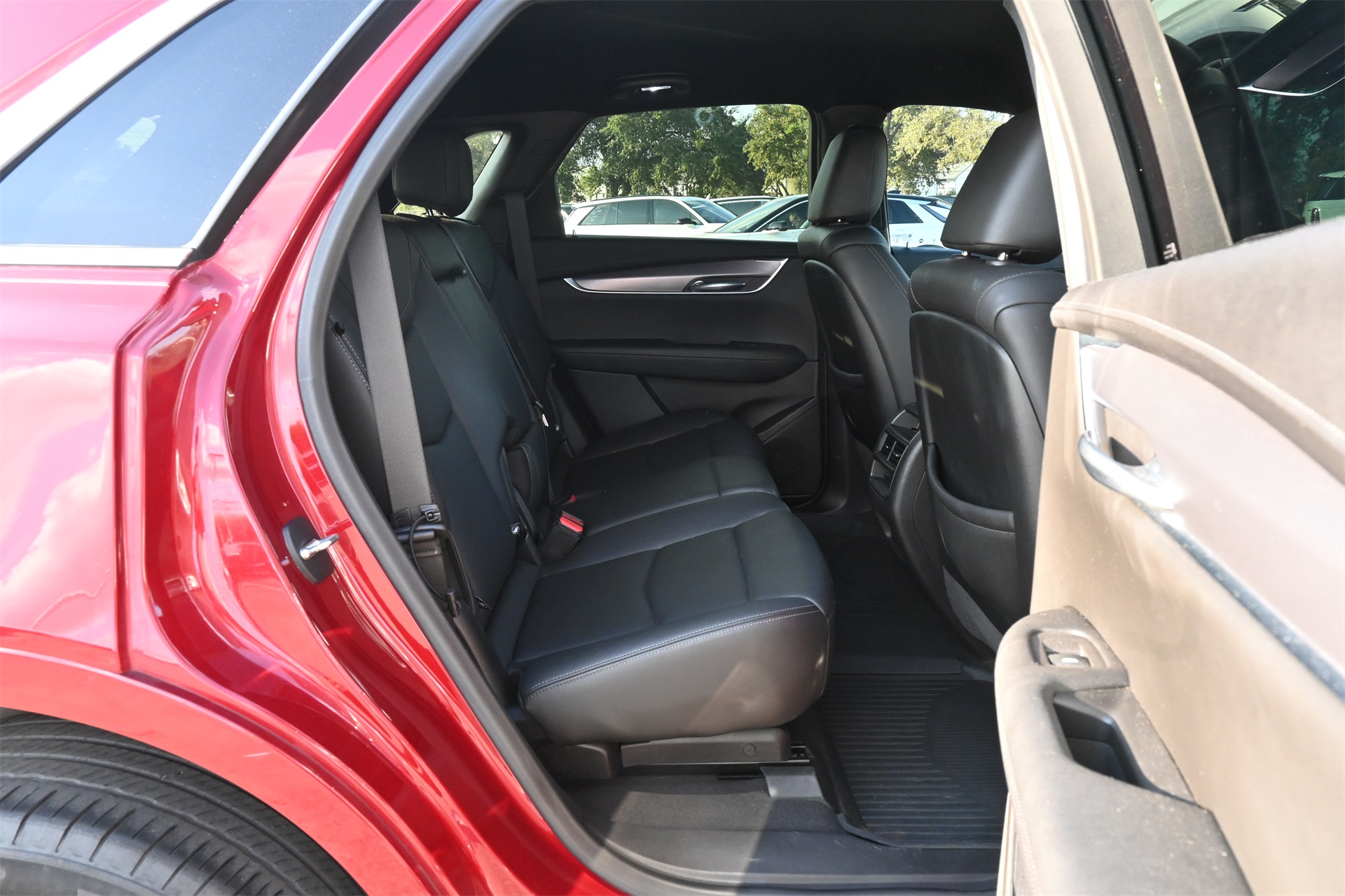 2020 Cadillac XT5 Luxury Red at Bayshore Chrysler Jeep Dodge Ram