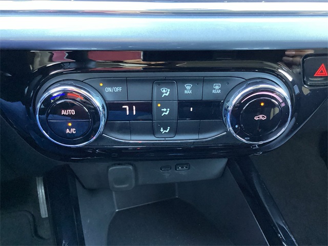 Used Car 2025 Chevrolet Trax  Lt For Sale Under $25,000 In San Antonio, Texas