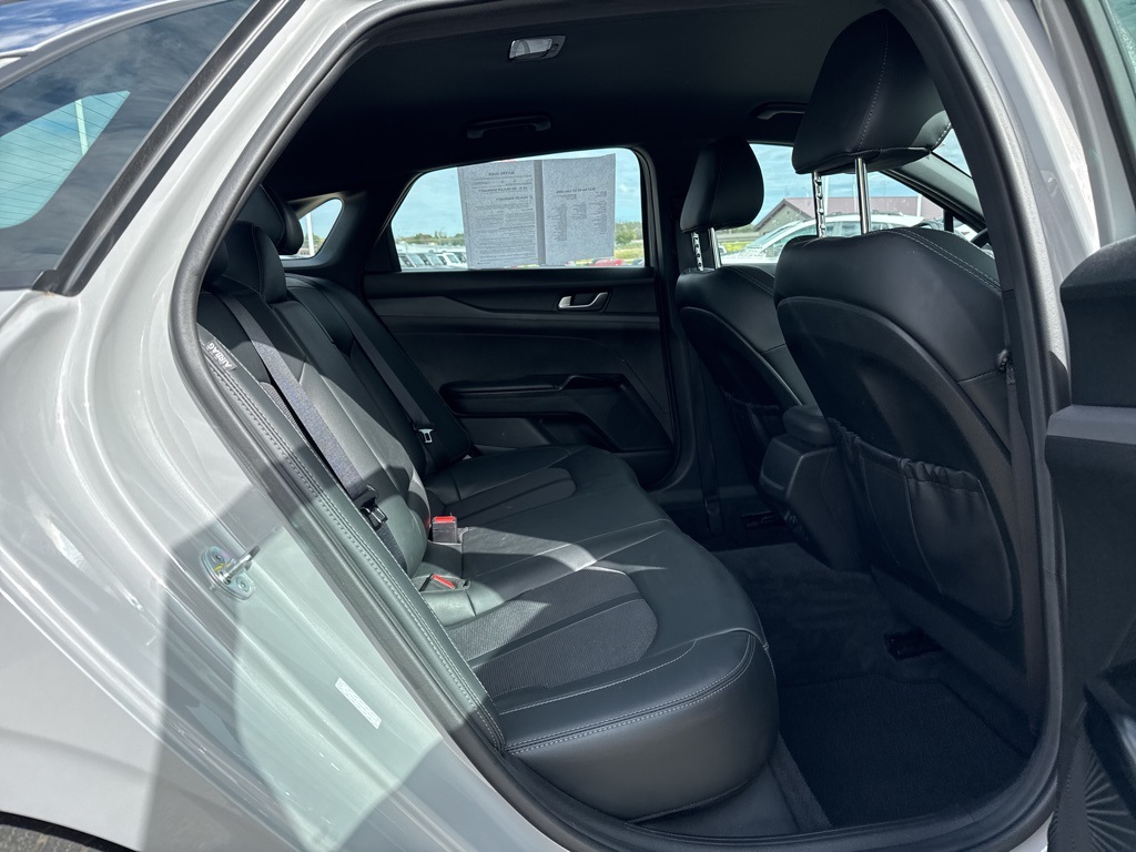 2022 Kia K5