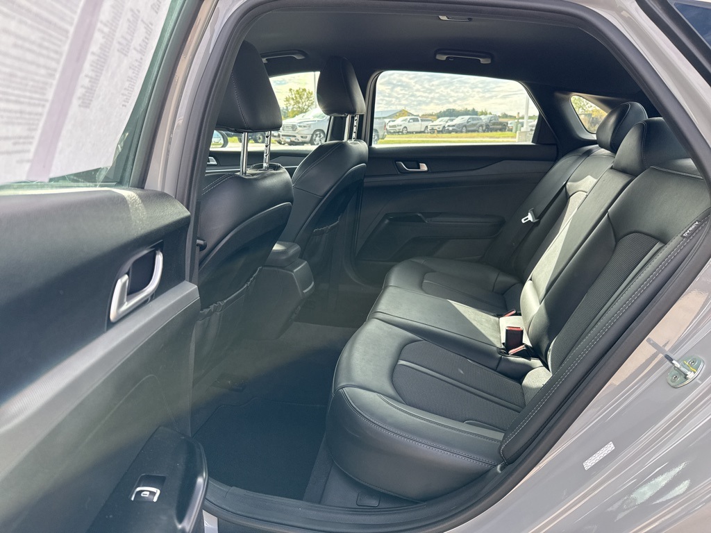 2022 Kia K5