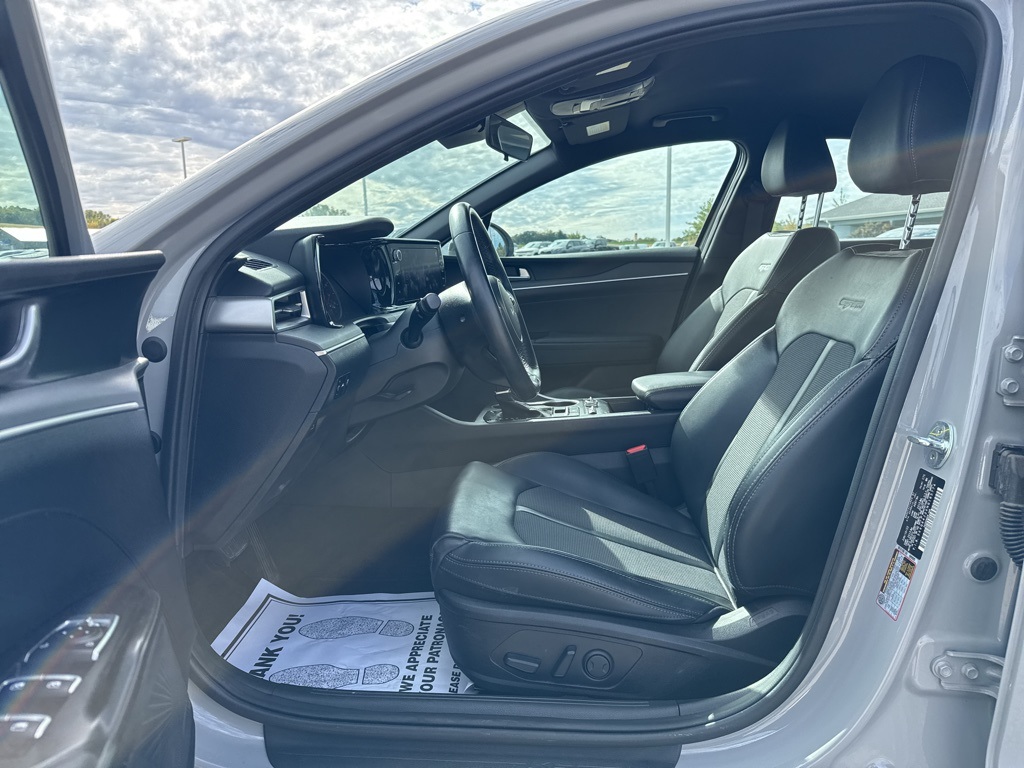 2022 Kia K5
