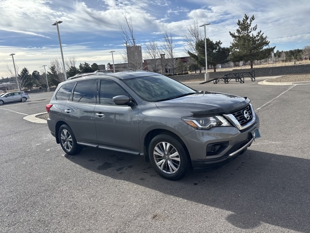 2019 Nissan Pathfinder S