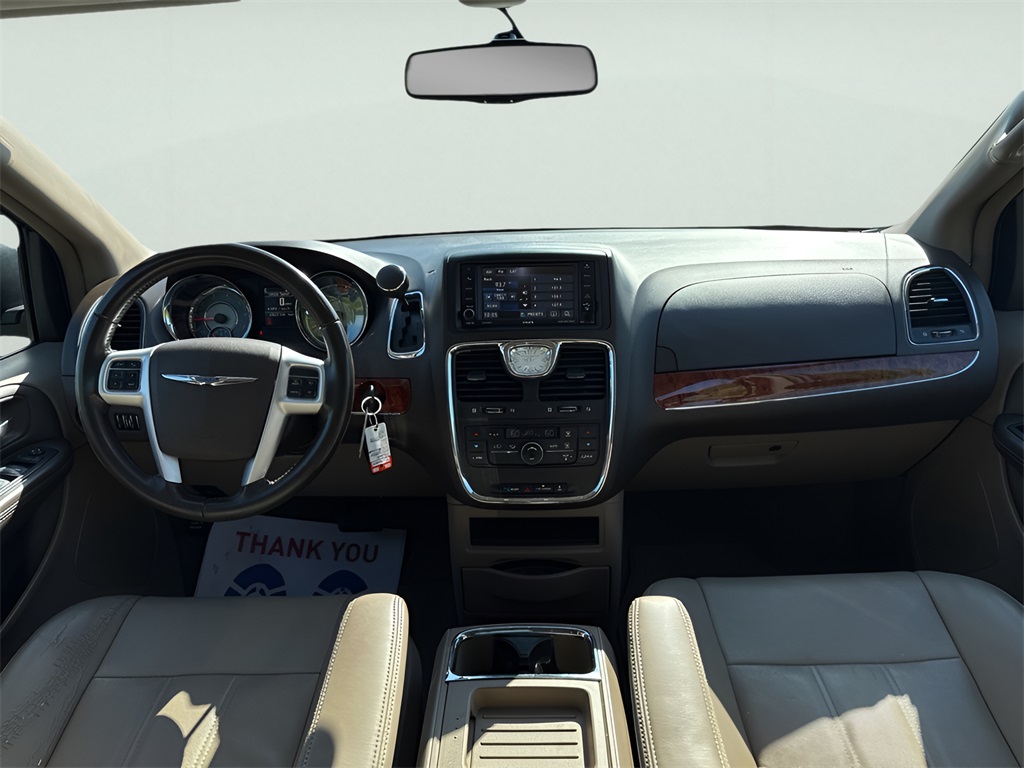 2016 Chrysler Town and Country
