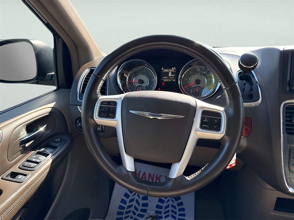 2016 Chrysler Town and Country