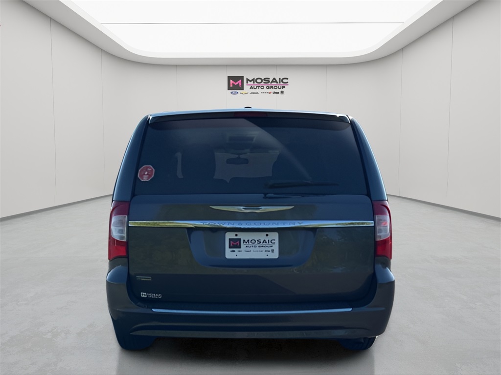 2016 Chrysler Town and Country