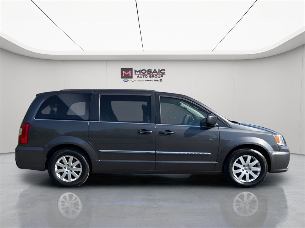 2016 Chrysler Town and Country
