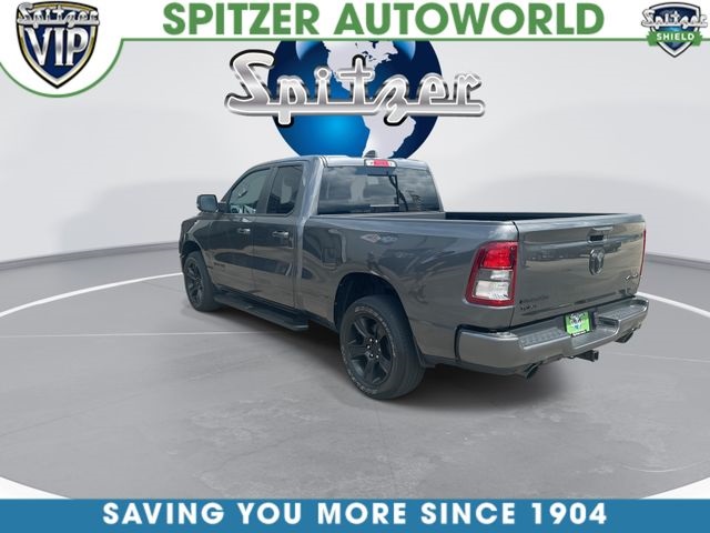 View vehicle photo 7