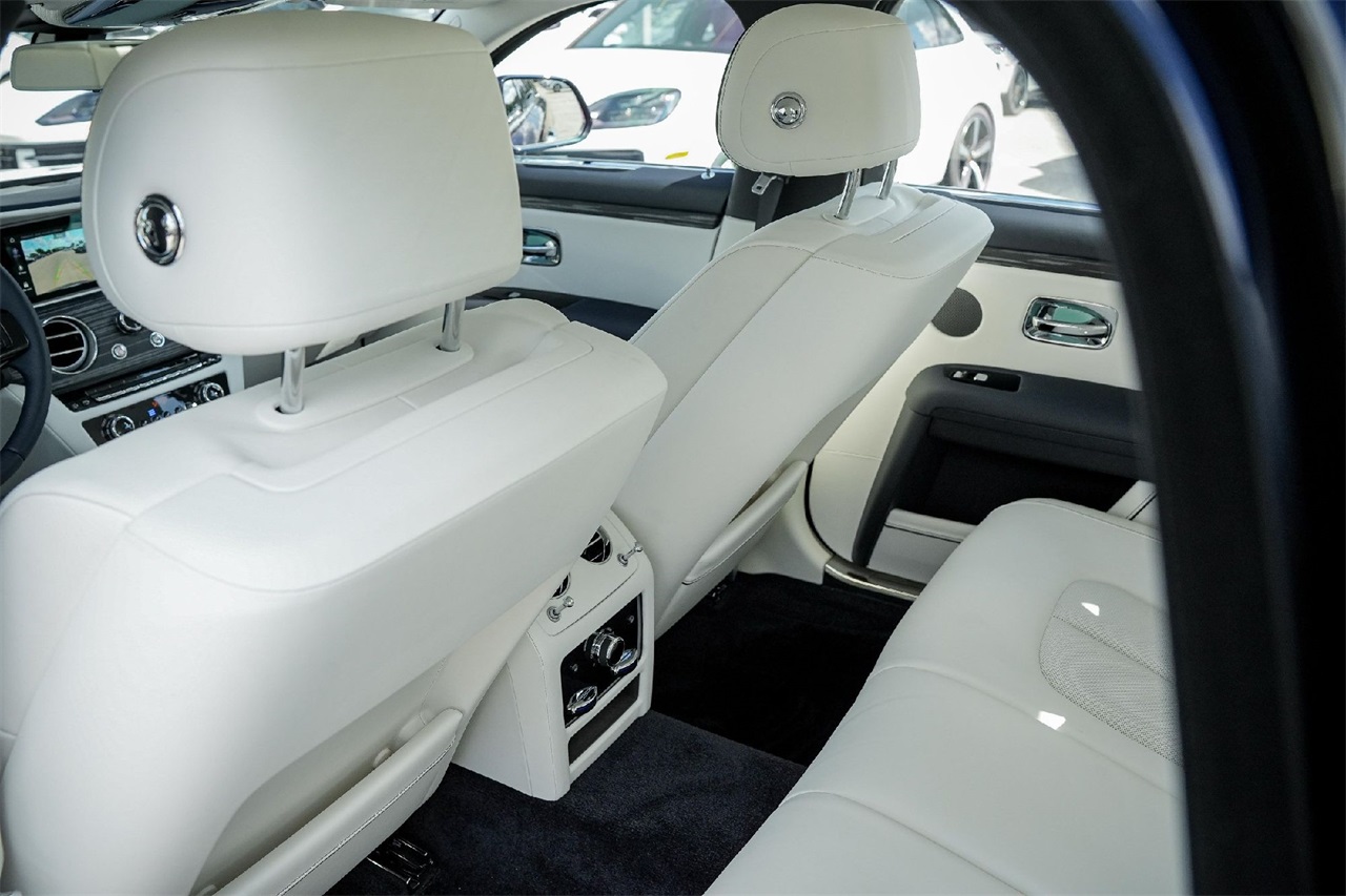 New Car 2025 Rolls-royce Ghost  Base For Sale Under $430,000 In Austin, Texas