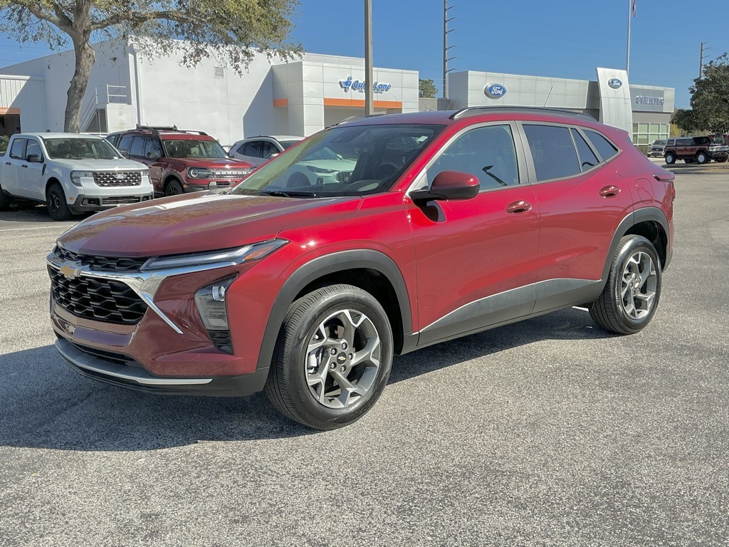 2025 Chevrolet Trax LT FWD