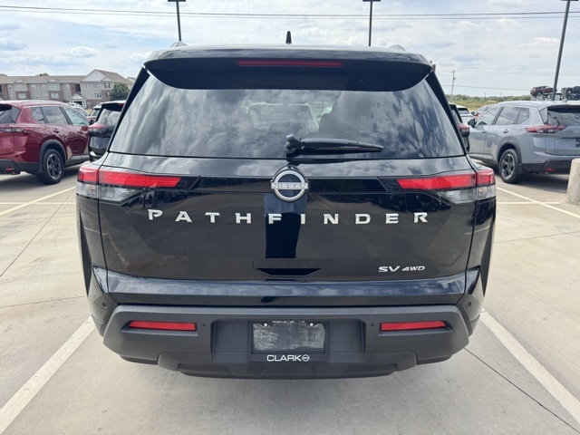 2024 Nissan Pathfinder SV photo 7