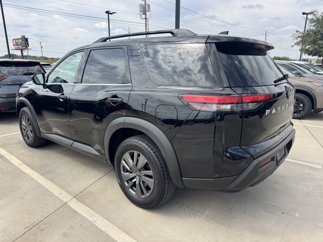 2024 Nissan Pathfinder SV photo 8