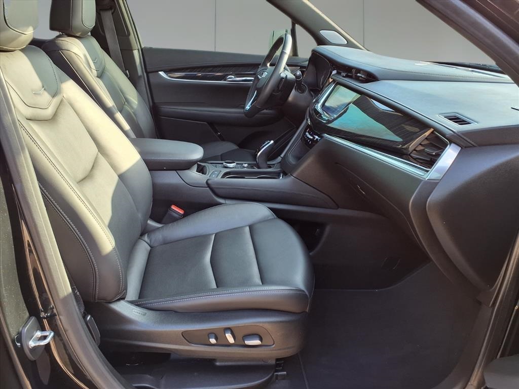 2020 Cadillac XT6 Premium Luxury Black at Tom Peacock Cadillac