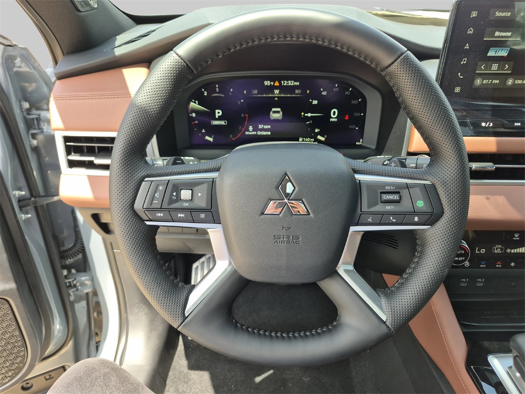 2025 Mitsubishi Outlander SEL Gray at DeMontrond Gulf Freeway
