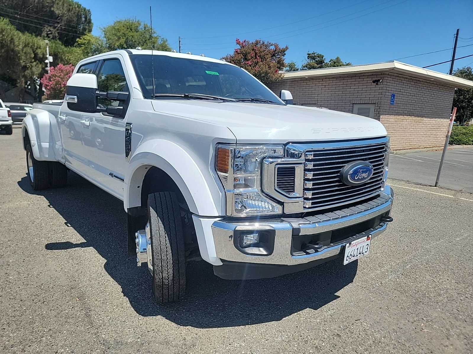 2022 Ford F-450SD Lariat 