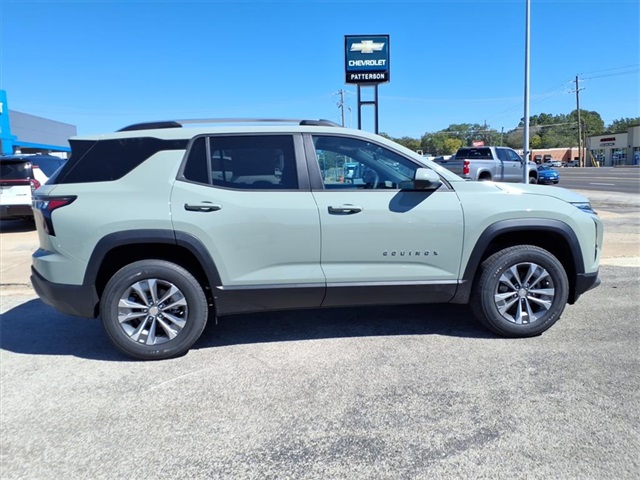 2026 Chevrolet Equinox LT photo 2