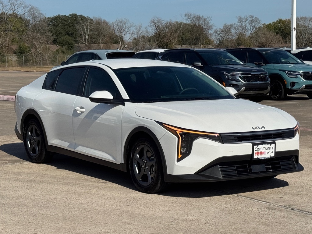 2025 Kia K4 LXS - 9
