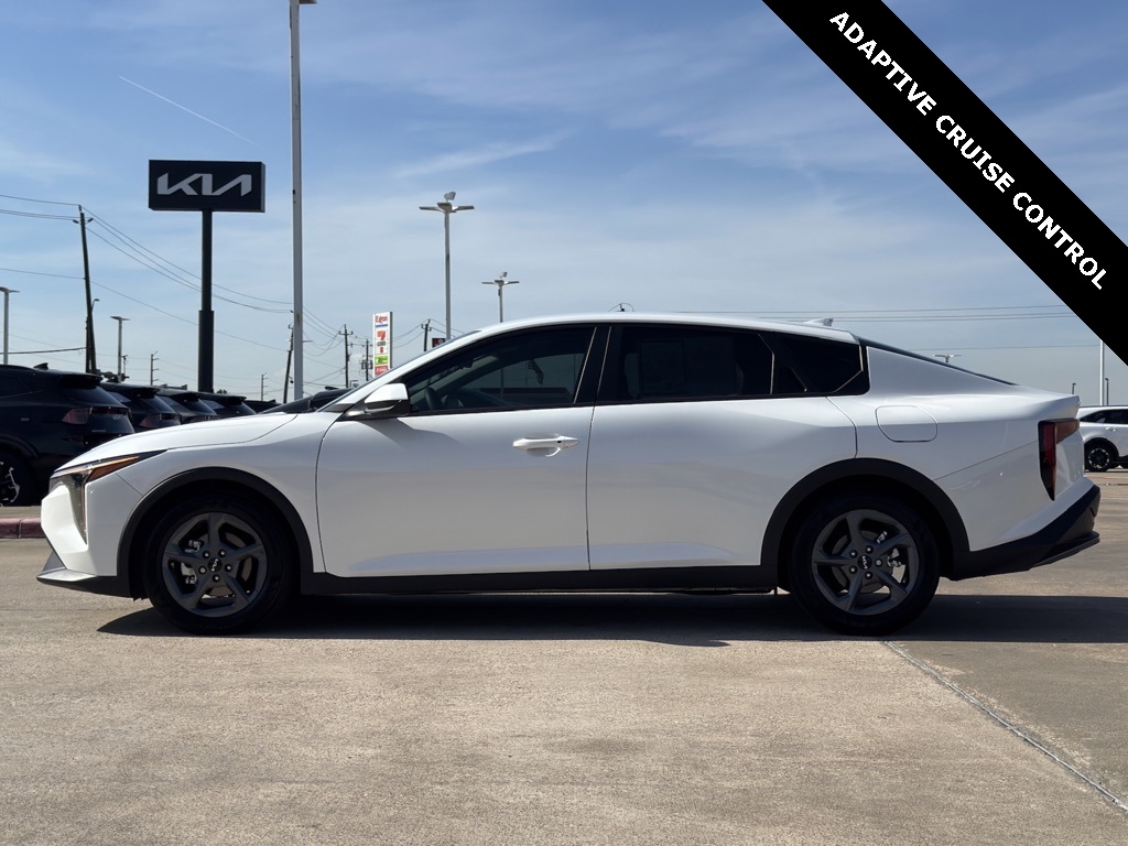2025 Kia K4 LXS - 1