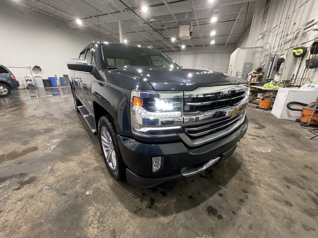 2017 Chevrolet Silverado 1500 High Country's photo