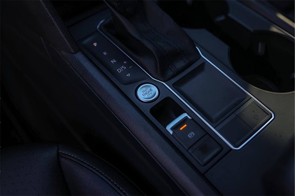 Used Car 2020 Volkswagen Atlas  2.0t Se For Sale Under $20,000 In Austin, Texas