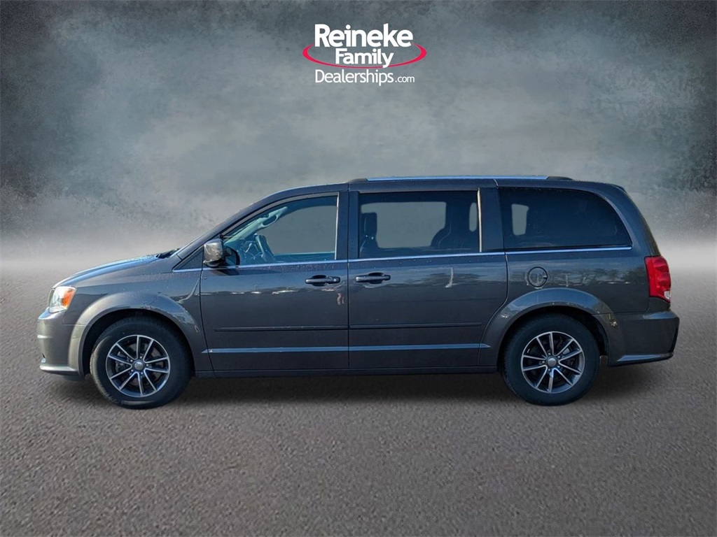 Used 2017 Dodge Grand Caravan For Sale in Findlay, OH