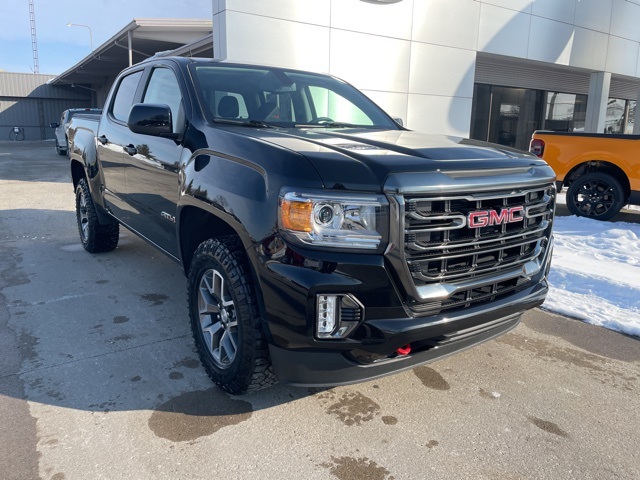 2022 GMC Canyon AT4 Crew Cab 4WD with Leather