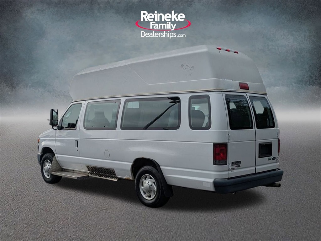 Used 2012 Ford E-350SD For Sale in Findlay, OH