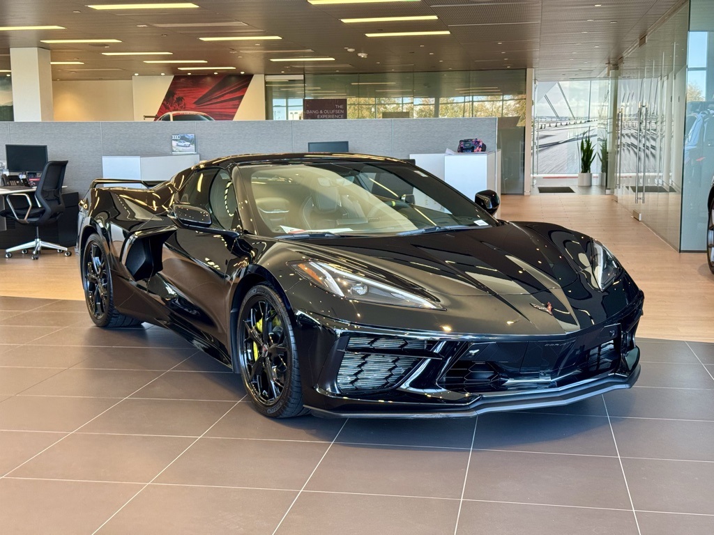 2023 Chevrolet Corvette Stingray 3LT Convertible photo 2