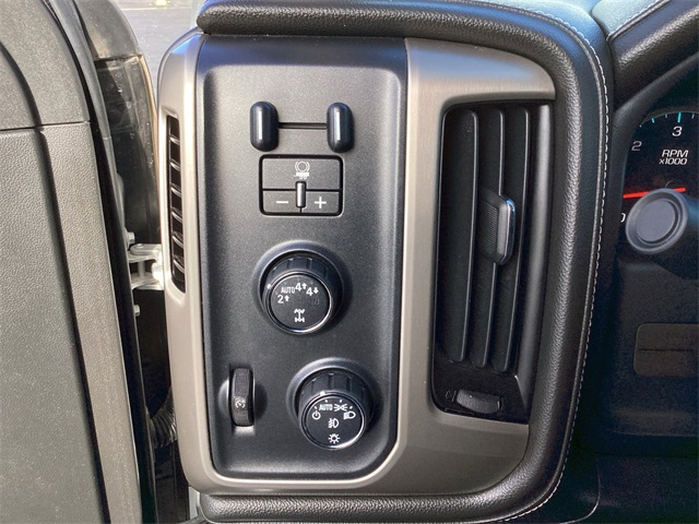 Used Car 2018 Gmc Sierra 1500  Denali For Sale Under $35,000 In San Antonio, Texas