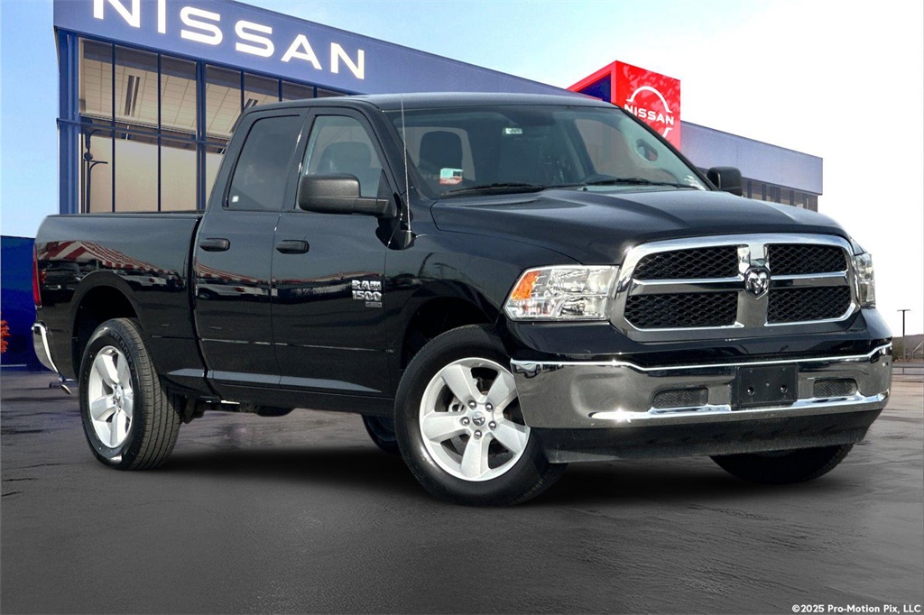 2024 RAM Ram 1500 Classic SLT's photo