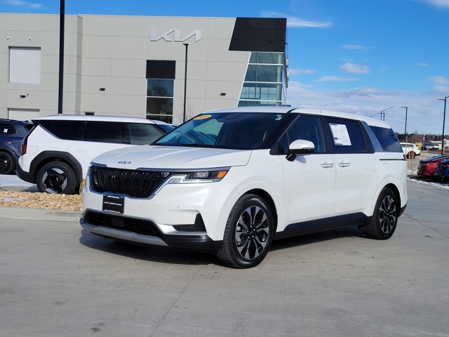 2023 Kia Carnival EX FWD
