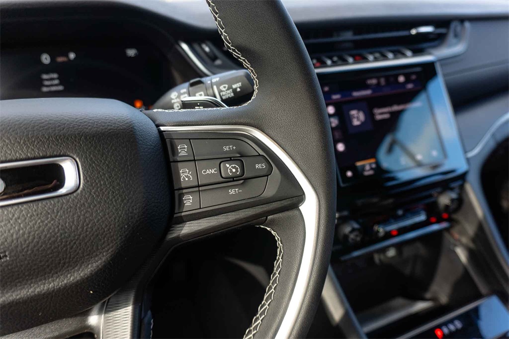 New Car 2025 Jeep Grand Cherokee L  Laredo For Sale Under $40,000 In San Marcos, Texas