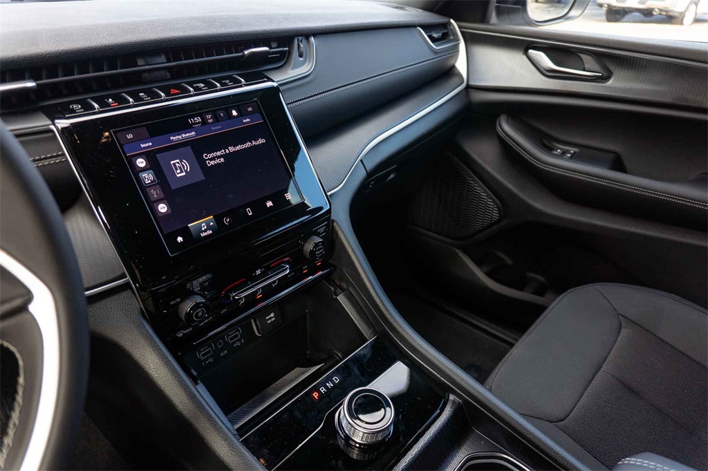 New Car 2025 Jeep Grand Cherokee L  Laredo For Sale Under $40,000 In San Marcos, Texas