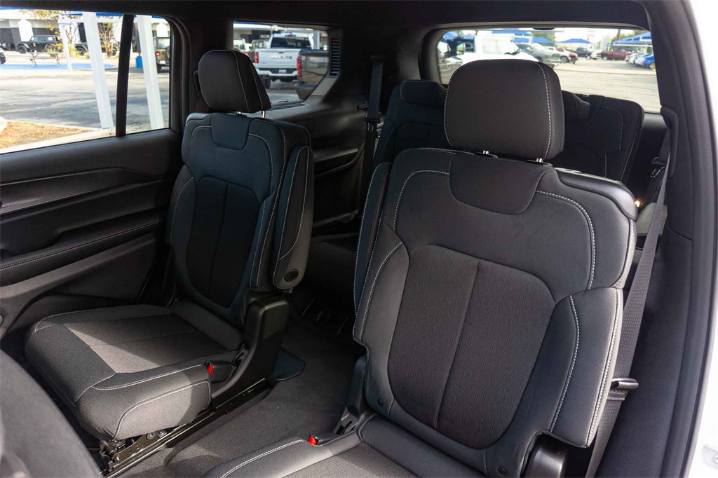 New Car 2025 Jeep Grand Cherokee L  Laredo For Sale Under $40,000 In San Marcos, Texas