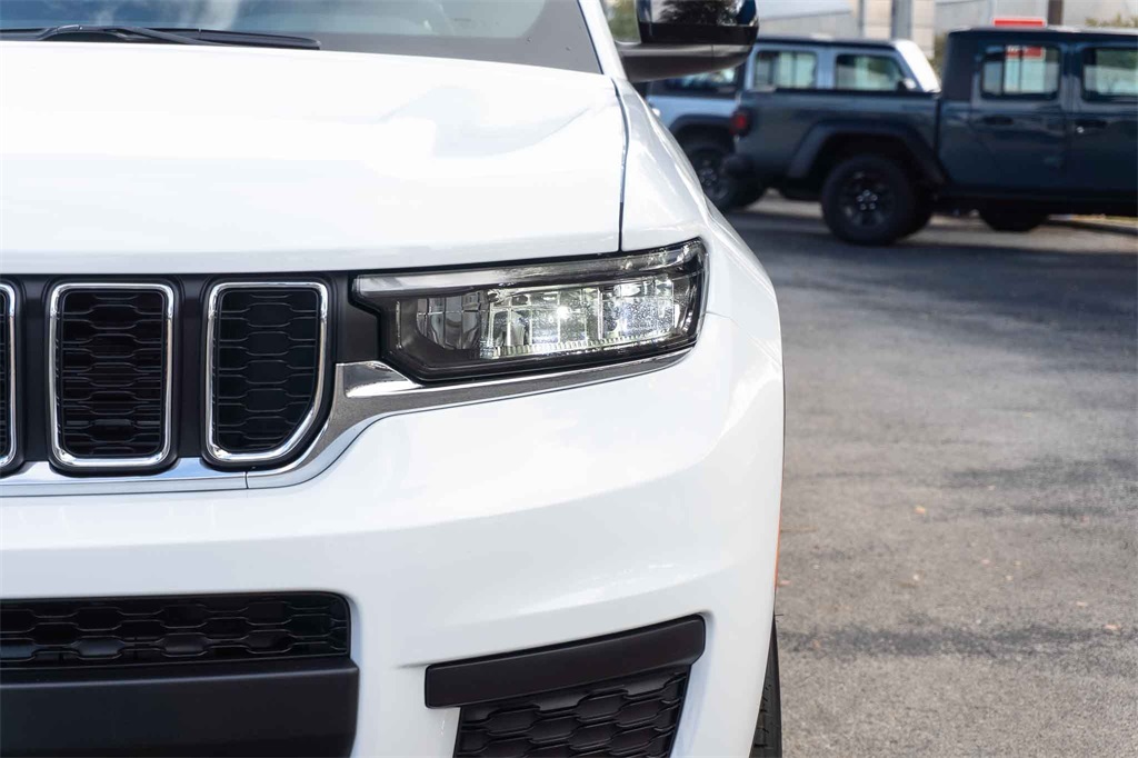 New Car 2025 Jeep Grand Cherokee L  Laredo For Sale Under $40,000 In San Marcos, Texas