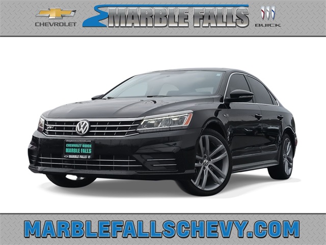 2017 Volkswagen Passat R-Line