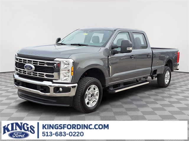 2025 Ford F-250 Super Duty XLT Crew Cab 4WD