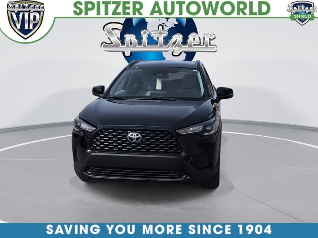 View vehicle photo 3