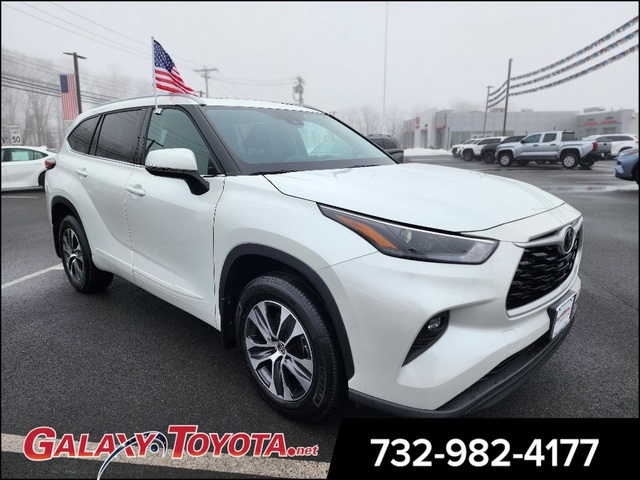 2022 Toyota Highlander XLE AWD