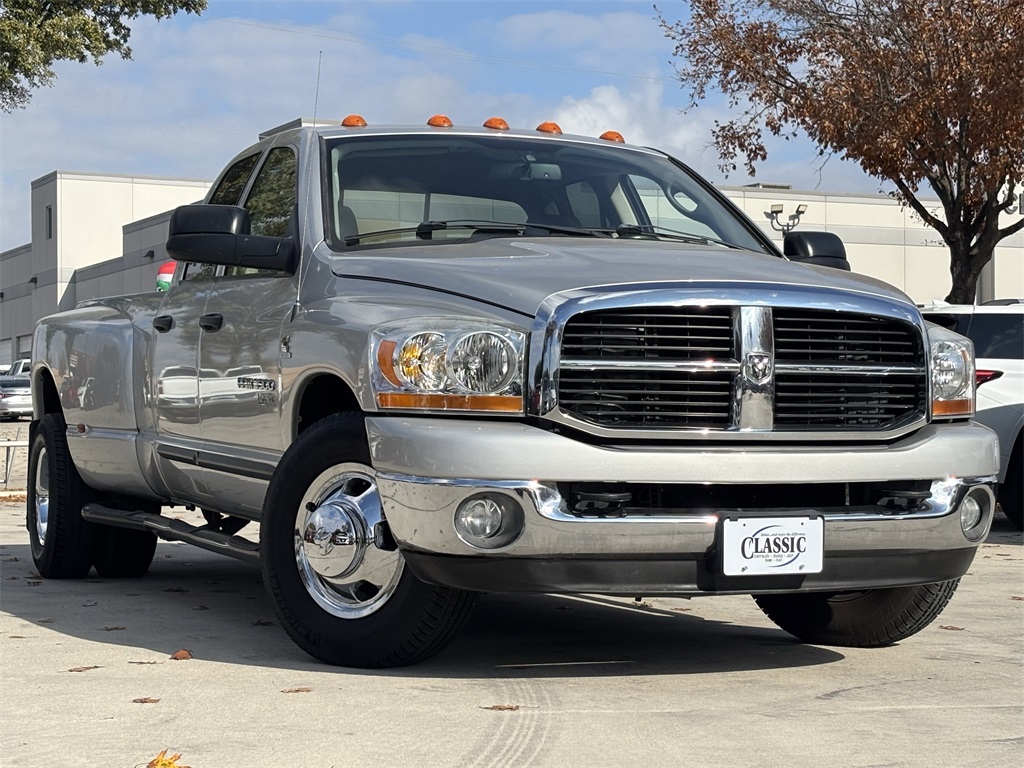 2006 Dodge RAM 3500 SLT Quad Cab LB DRW RWD
