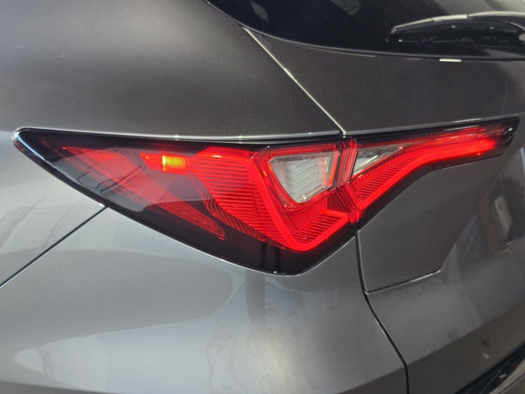 Thumbnail: 2022 Acura MDX - 10